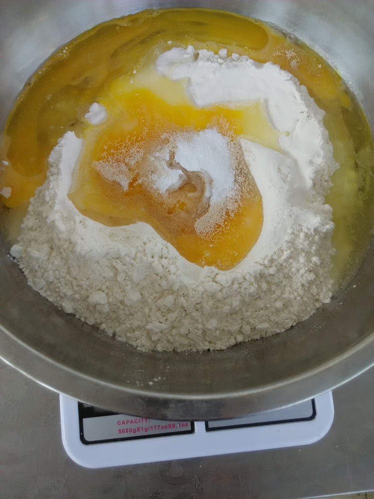 家庭炸油条步骤4