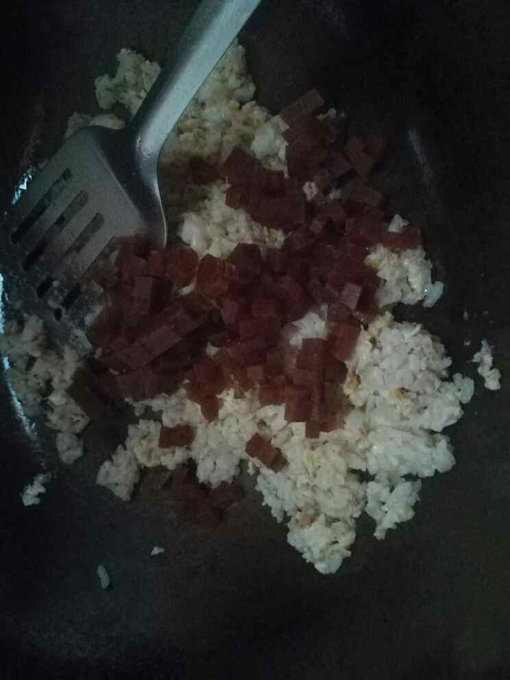 山楂糕牛奶炒饭步骤8