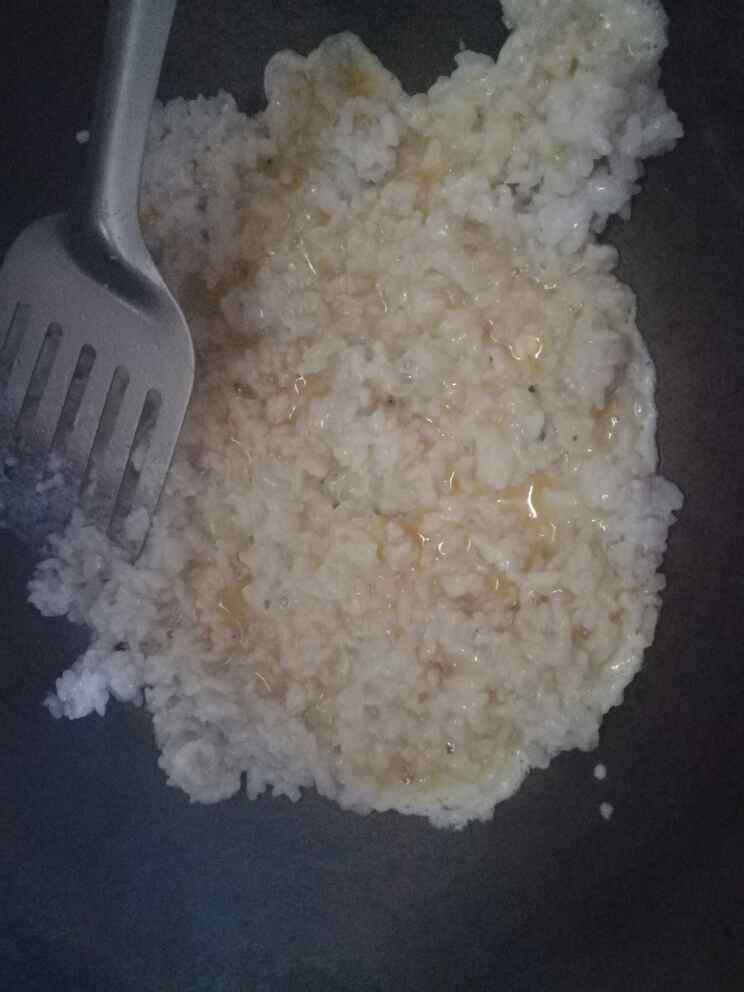 山楂糕牛奶炒饭步骤7