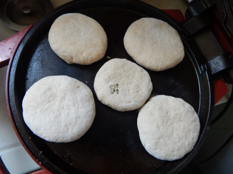 胡萝卜鸡蛋杂粮面饼步骤22