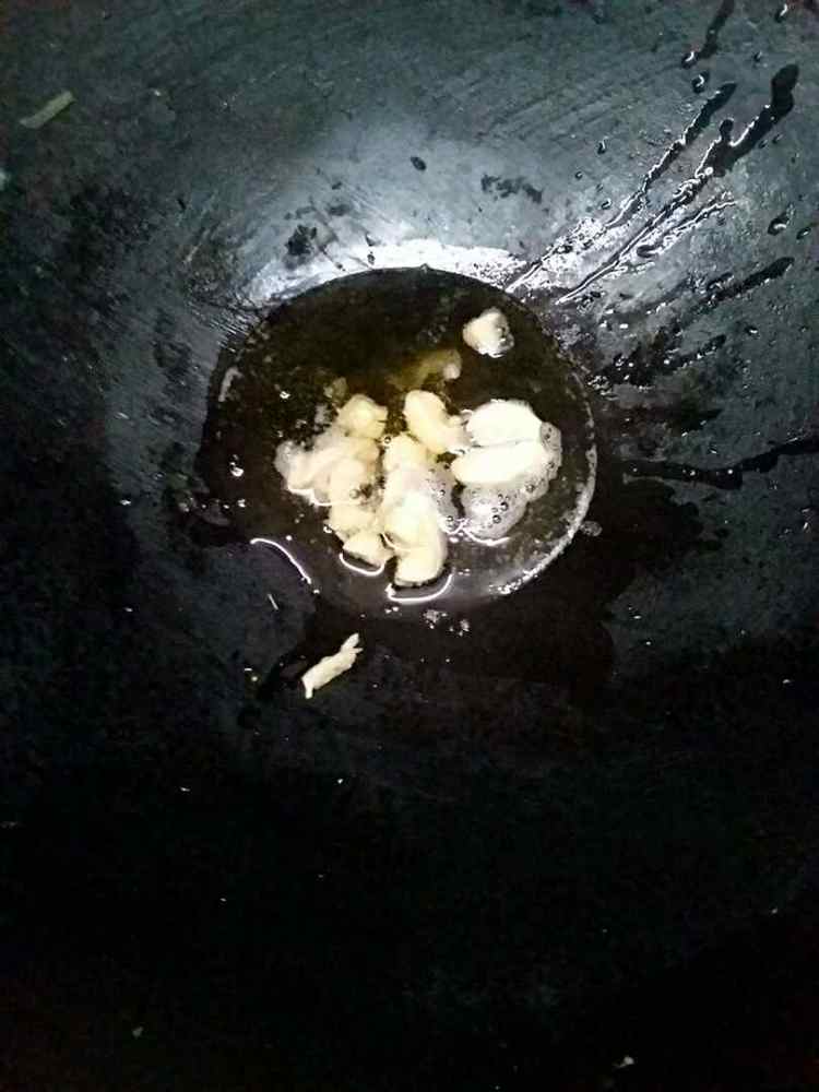 鲜菇炒鸭肉步骤2
