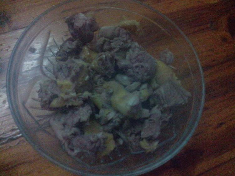 酸菜炖鸭肉步骤2
