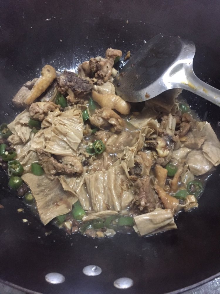 腐竹焖鸭肉步骤9