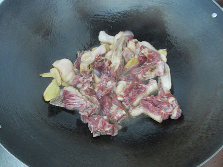 板栗炖鸭肉步骤8