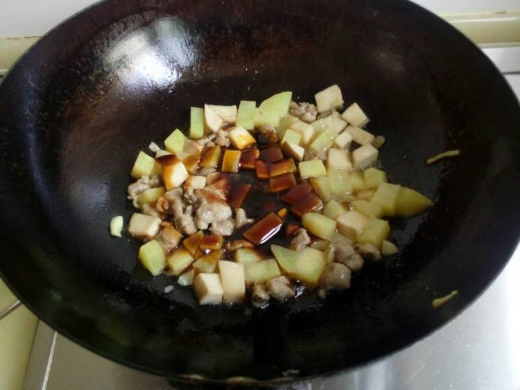 土豆鸭肉步骤5
