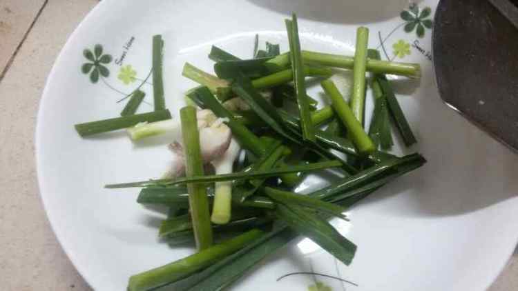 土豆炖鸭肉步骤2