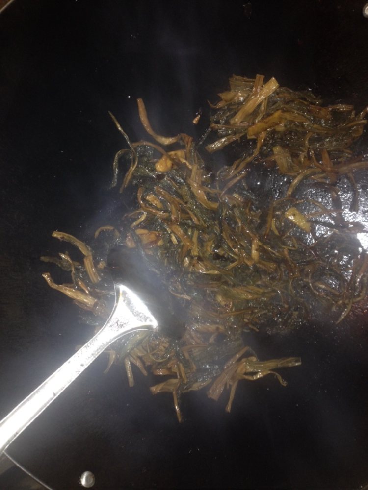 菜干焖鸭步骤5
