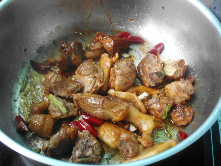 香菇焖鸭步骤9