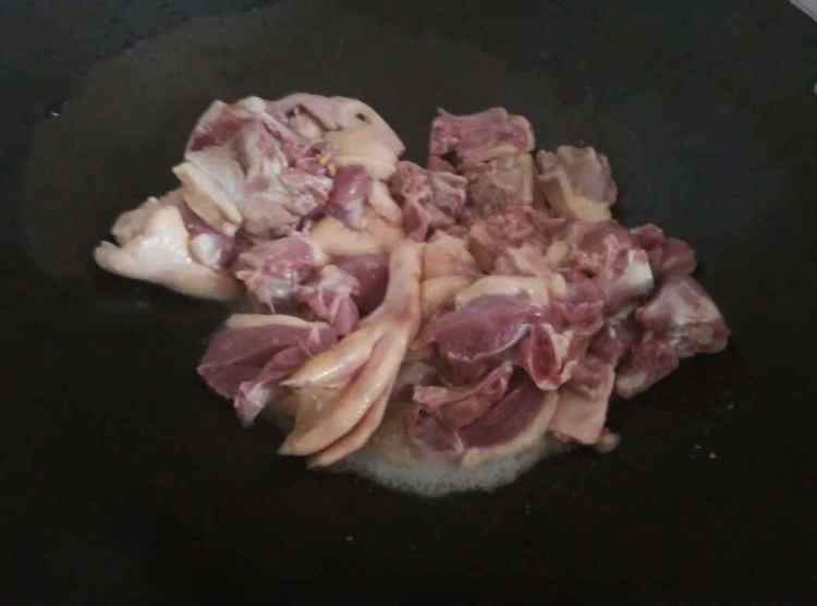 干锅鸭肉步骤4