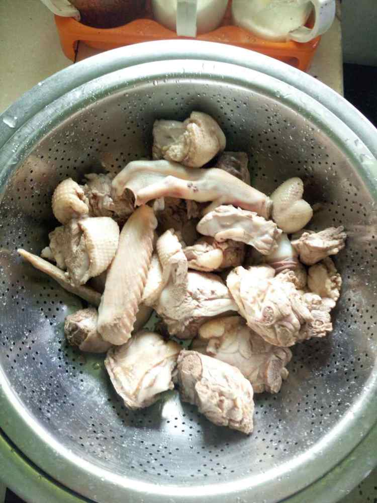 酸汤鸭步骤2
