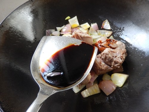 莲藕烧鸭肉步骤8