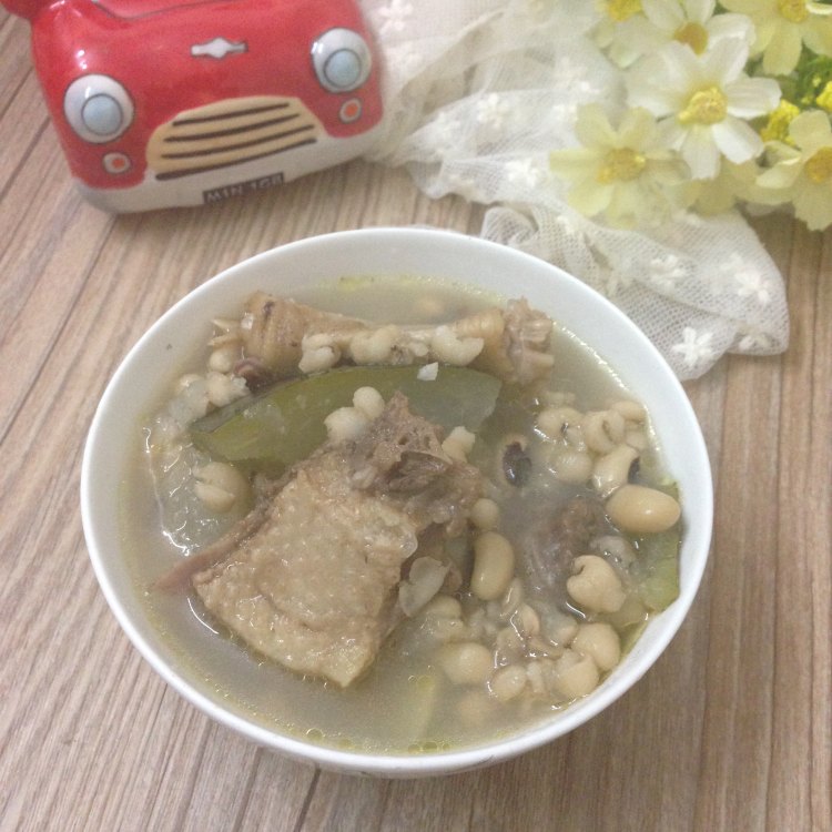 眉豆薏米水鸭汤步骤9