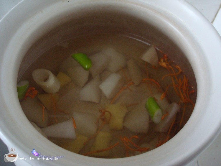 虫草花鸭汤步骤7