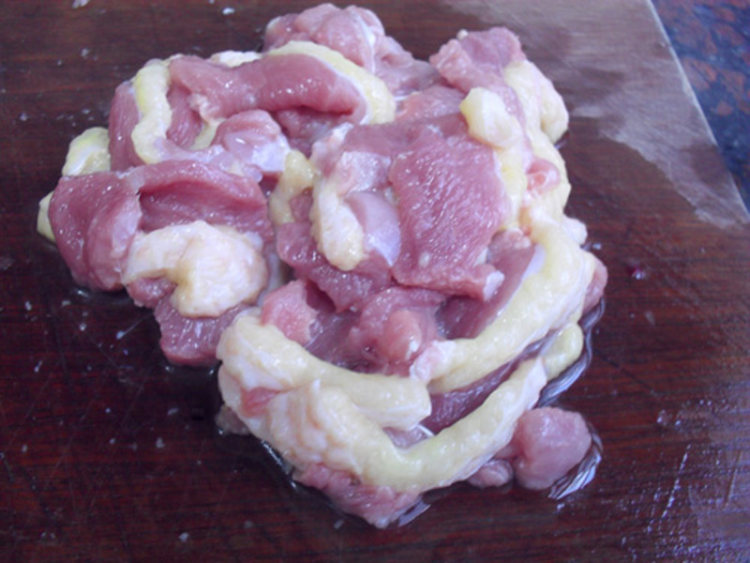 辣炒鸭肉步骤1