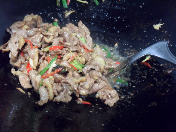 辣炒鸭肉步骤18