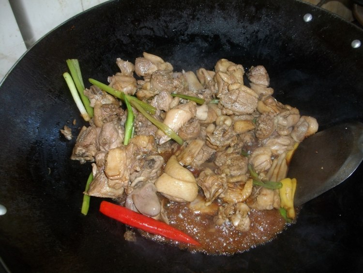 豆鼓焖鸭步骤5