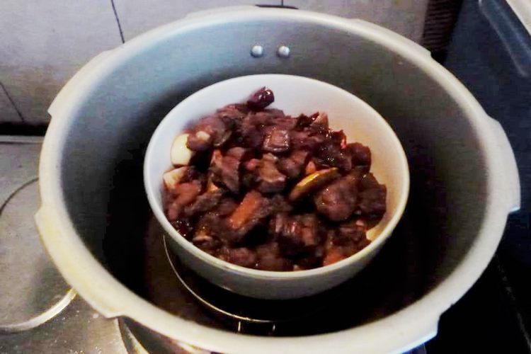 鸭肉蒸芋头步骤15