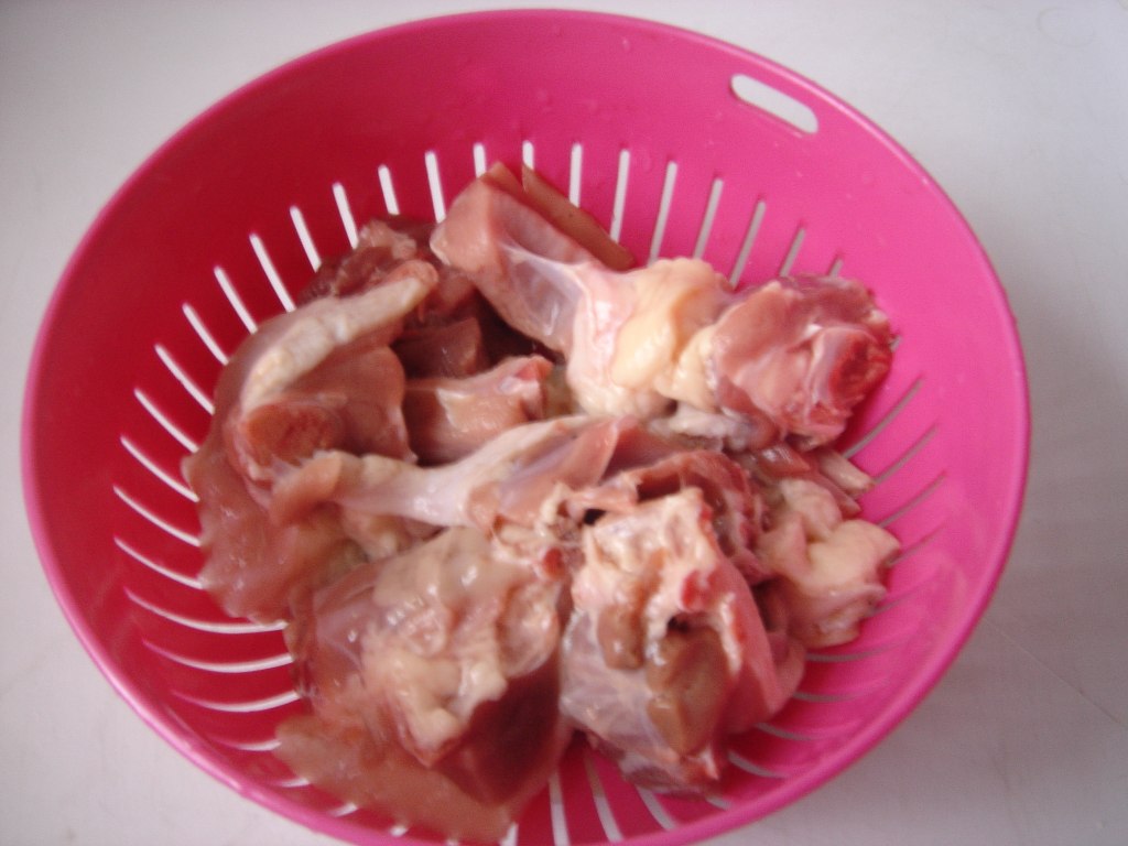 清炖老鸭汤步骤1