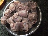 胡萝卜炖鸭肉步骤3