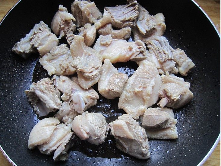 毛豆烧鸭步骤5