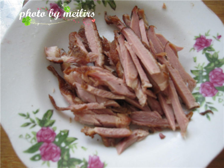 鸭丝蔬菜煎饼步骤3