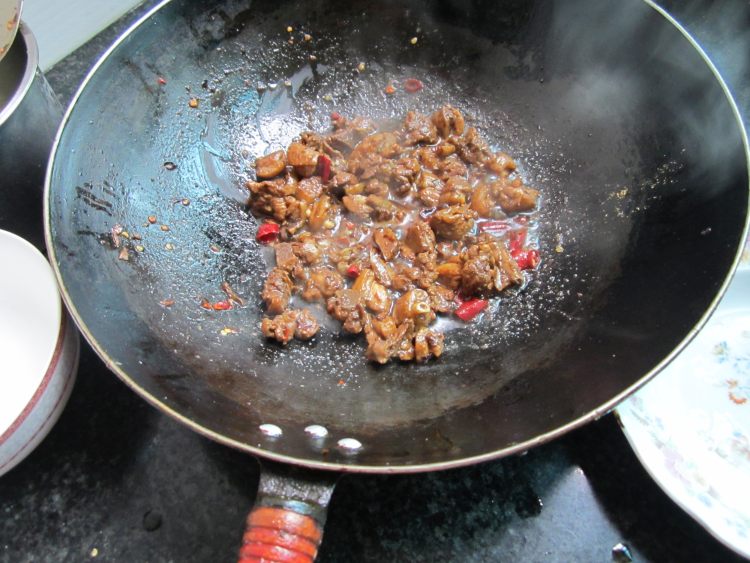 蒜苔炒鸭肉步骤10