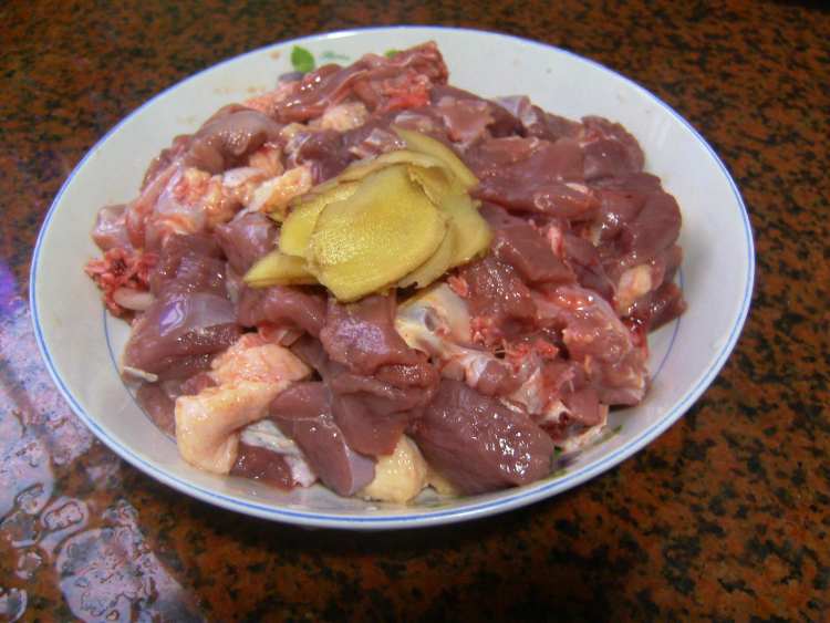 芹菜焖鸭步骤2