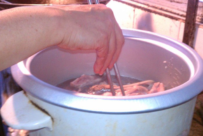 野生红菇炖老鸭步骤6