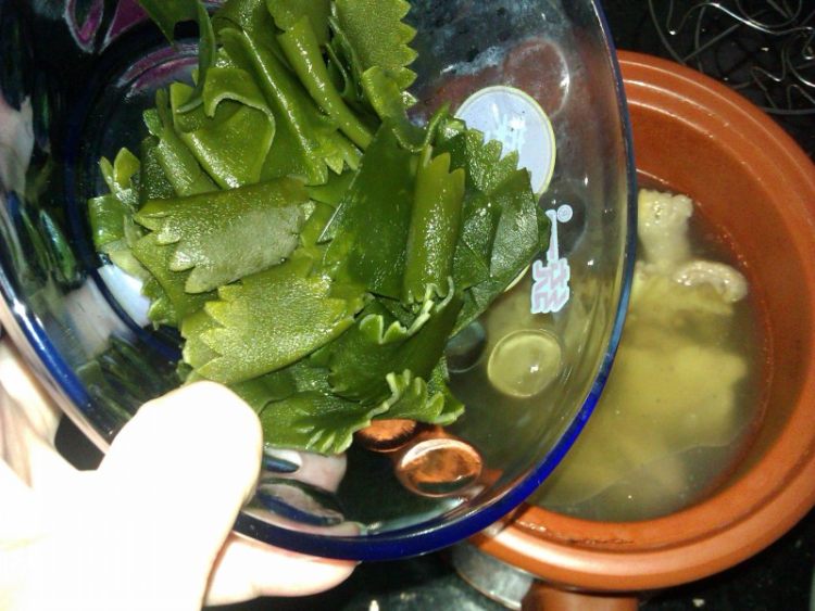 海带鸭肉汤步骤4