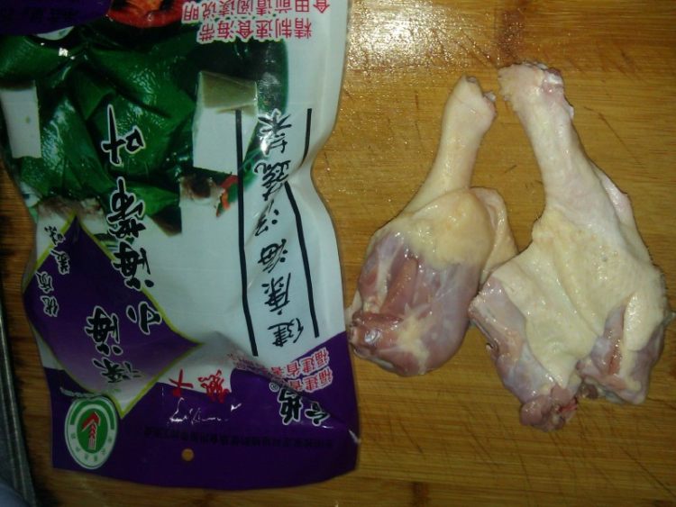 海带鸭肉汤步骤1