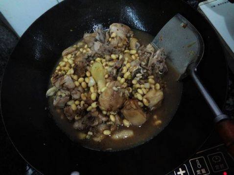 黄豆鸭肉煲步骤6