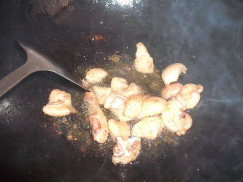 土豆蒸鸭肉步骤4