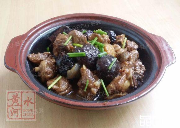 香菇焖鸭腿