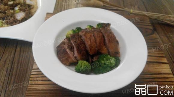 香酥鸭腿