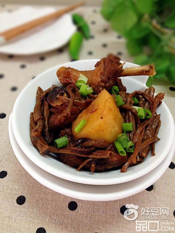 茶树菇土豆鸭块