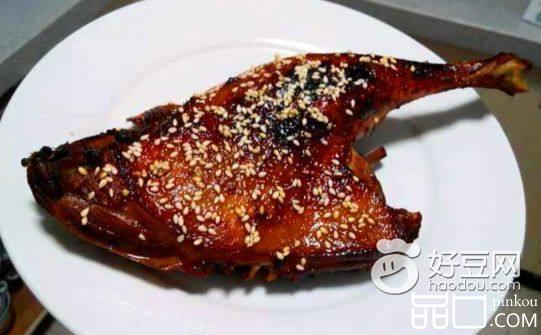 香酥烤鸭腿