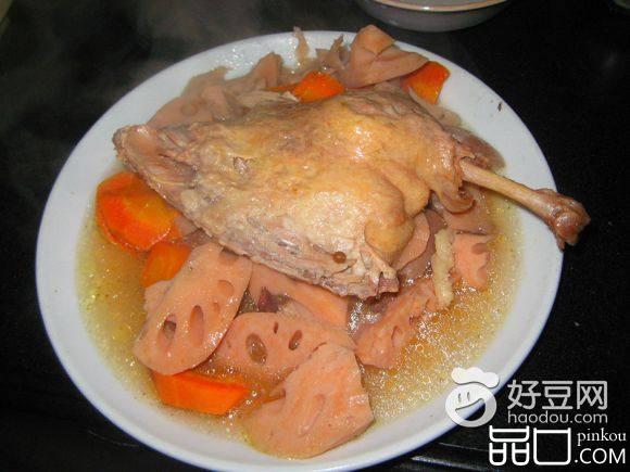 鸭腿炖藕