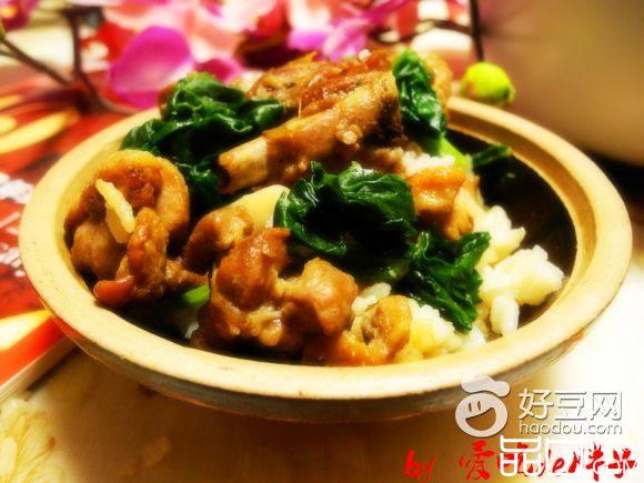 菌香鸭腿煲仔饭