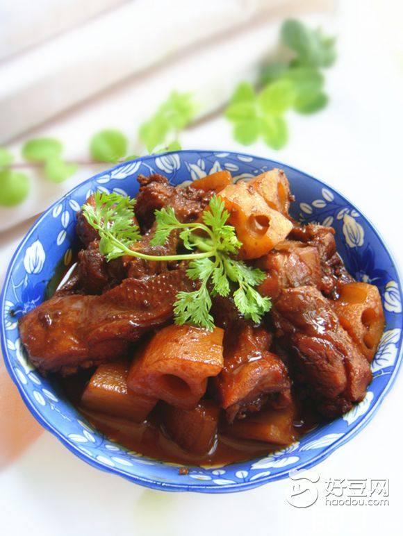 莲藕炖鸭条