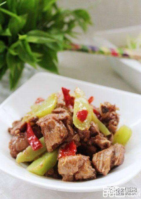 红油莴笋鸭