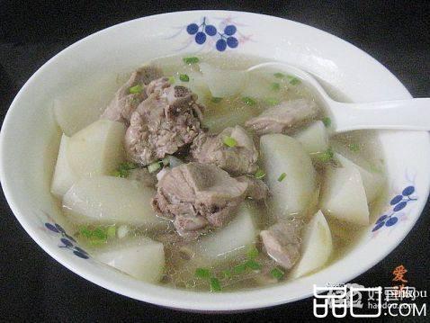 鸭腿萝卜汤
