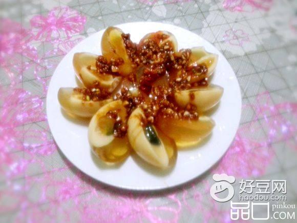 蒜汁皮蛋
