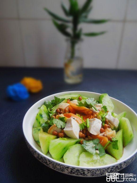 青瓜豆腐拌皮蛋