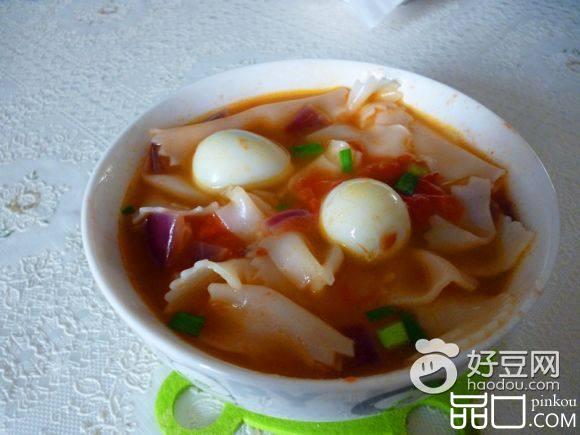 鹌鹑蛋番茄蝴蝶面