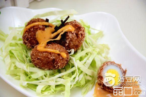 鸟巢黄金鹌鹑蛋