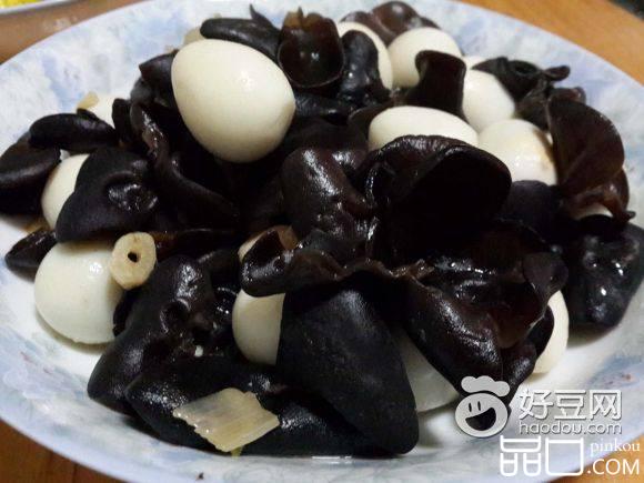 东北木耳炒鹌鹑蛋