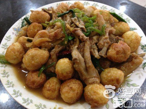 虎皮鹌鹑蛋烧凤爪