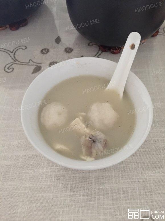鲫鱼汤炖豆腐
