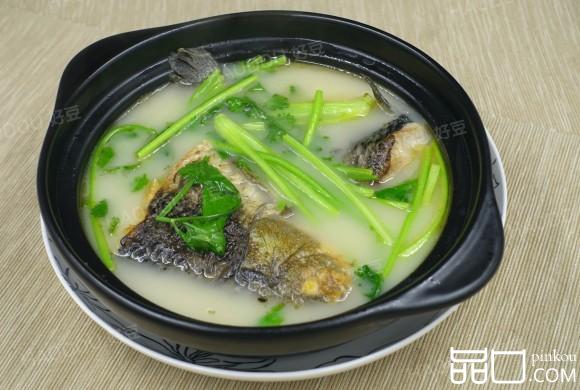 香菜鲫鱼汤
