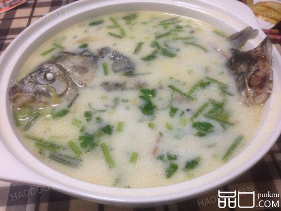 牛奶鲫鱼汤